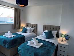 Charming 3-bed House in Birmingham Near nec & hs2