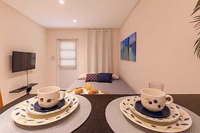 ESTUDIO MAR'BELLA 100M PRAIA, COM COZINHA E ESTACIONAMENTO