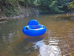Freshwater Creek Cabanas