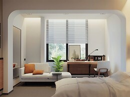 Metrolux City Contemporary Hotel