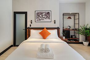 Metrolux City Contemporary Hotel