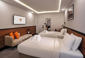 Metrolux City Contemporary Hotel