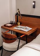 Metrolux City Contemporary Hotel