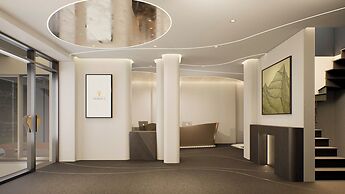 Metrolux City Contemporary Hotel