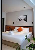 Metrolux City Contemporary Hotel