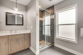 1 Mi to Oregon Dunes: Quiet Getaway w/ Deck