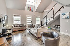 1 Mi to Oregon Dunes: Quiet Getaway w/ Deck