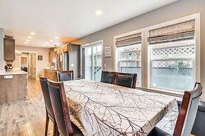 1 Mi to Oregon Dunes: Quiet Getaway w/ Deck