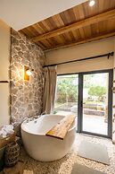 Yingde YeDuGu Resort