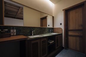 Hegu Mountain Retreat