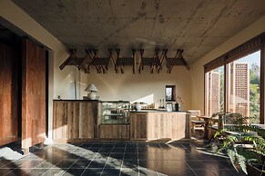 Hegu Mountain Retreat