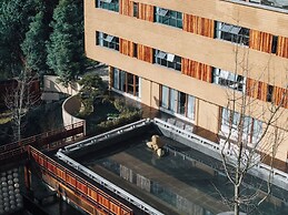 Hegu Mountain Retreat