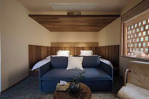 Hegu Mountain Retreat