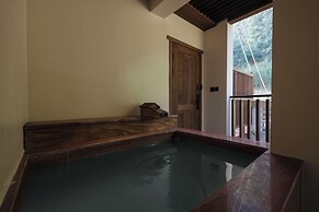 Hegu Mountain Retreat