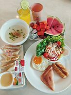 Trang Oasis Waterpark Hotel