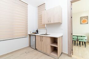 Diamond Palm Hotel & Resort