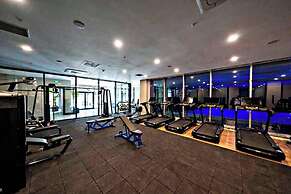 lUX Residence on High Floor 03