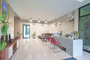 V Tharm Hotel