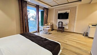 Hotel Nature's Lap- A Boutique Hotel