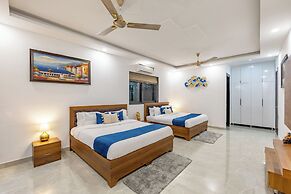 ELIVAAS 5 BHK With Pvt Pool - Zenora