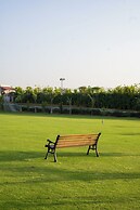 ELIVAAS 5 BHK With Pvt Pool - Zenora