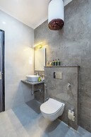 ELIVAAS 5 BHK With Pvt Pool - Zenora