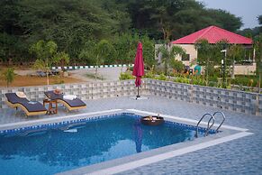 ELIVAAS 5 BHK With Pvt Pool - Zenora