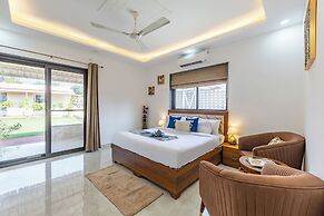 ELIVAAS 5 BHK With Pvt Pool - Zenora