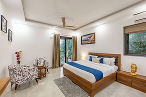 ELIVAAS 5 BHK With Pvt Pool - Zenora