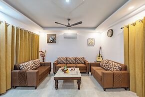 ELIVAAS 5 BHK With Pvt Pool - Zenora