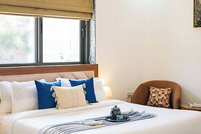 ELIVAAS 5 BHK With Pvt Pool - Zenora