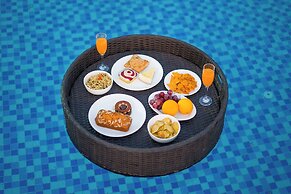 ELIVAAS 5 BHK With Pvt Pool - Zenora