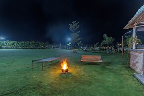 ELIVAAS 5 BHK With Pvt Pool - Zenora