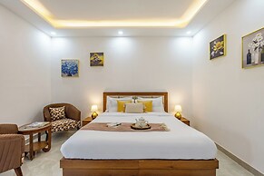 ELIVAAS 5 BHK With Pvt Pool - Zenora