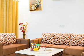 ELIVAAS 5 BHK With Pvt Pool - Zenora