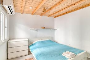 Family House Close to the sea