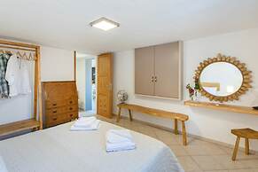 Vitamine Sea House - Island Living Paros