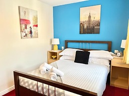 Quiet 2bedroom Home-garden-parking-family Friendly