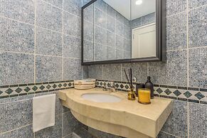 Mundo - 2 BR Apartment at Saifi Village