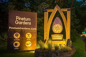Pinetum Garden Cottages