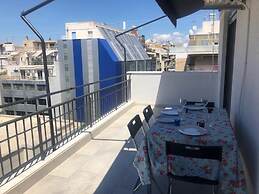 Luxurious Apartment With big Balcony Best Location