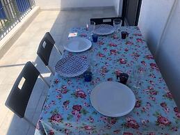 Luxurious Apartment With big Balcony Best Location