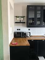 Luxurious Apartment With big Balcony Best Location