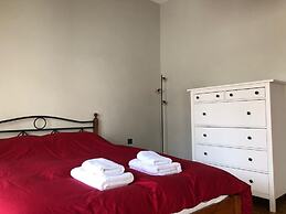 Luxurious Apartment With big Balcony Best Location