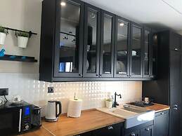 Luxurious Apartment With big Balcony Best Location