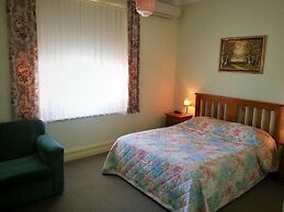 Sonbern Lodge Motel