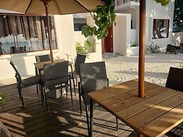 Comfy Cool Breeze by eMzaz