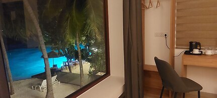 Comfy Cool Breeze by eMzaz