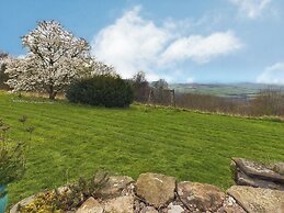 Country House-14guests-parking-hottub-amazingviews