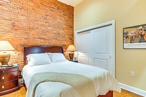 Downtown Louisville Escape: Perfect for Events!